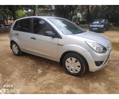 ford figo zxi petrol 2010 model - Image 4