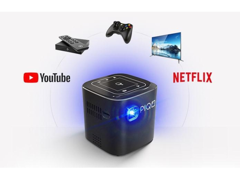 Worlds smallest HD Projector - Fit in your bag with ease - PIQO. - 3
