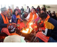 Our Astrologer in Noida Extension also does Havan - Image 3