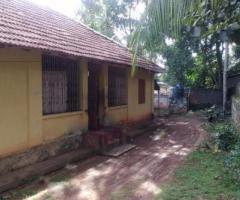 200 ft² – 5 cent land for sale at kudapanakunnu.
