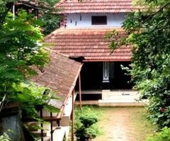 5 BR, 5400 ft² – Old Nair Tharavad For Sale Near ,Thrissur,Kerala