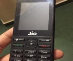 JIO PHONE NEW ONLY ONE MONTH UED