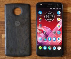 moto z2play new model modullaer phone