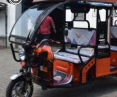 Purchase Latest E-Rickshaws at Minimum Cost