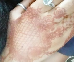 Mehendi artist