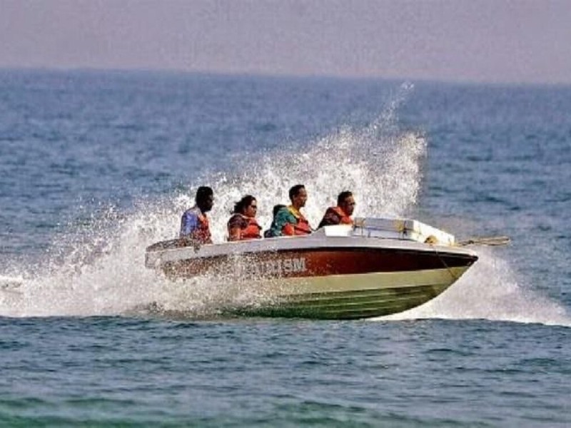 Speed Boat Ride in Goa - 1