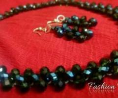 Party wear necklace madeof shinning beads. - Image 2
