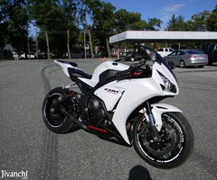 2014 Honda CBR®1000RR - Image 3